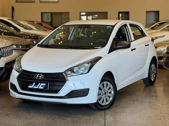 HYUNDAI HB20 1.0 COMFORT 12V FLEX 4P MANUAL HYUNDAI HB20 1.0 COMFORT 12V FLEX 4P MANUAL